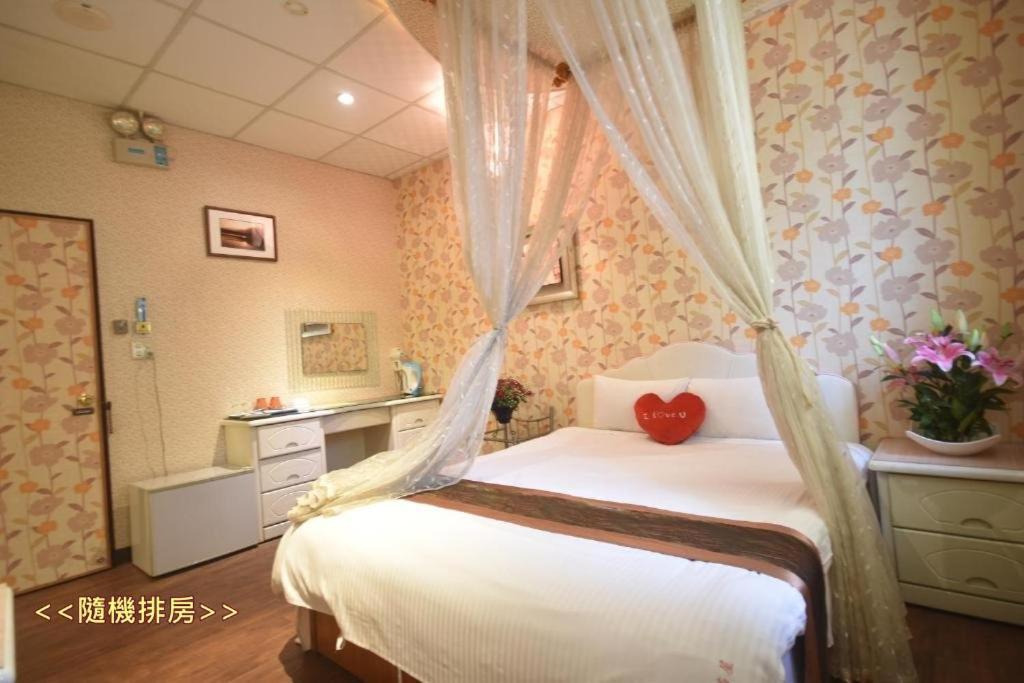 Sun Moon Love Hotel Nantou Exteriér fotografie